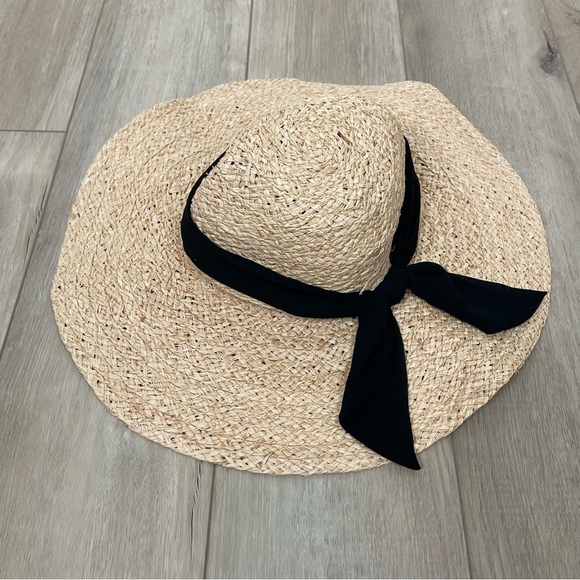 Hat Attack Avalon Sunhat in Natural & Black main image 8